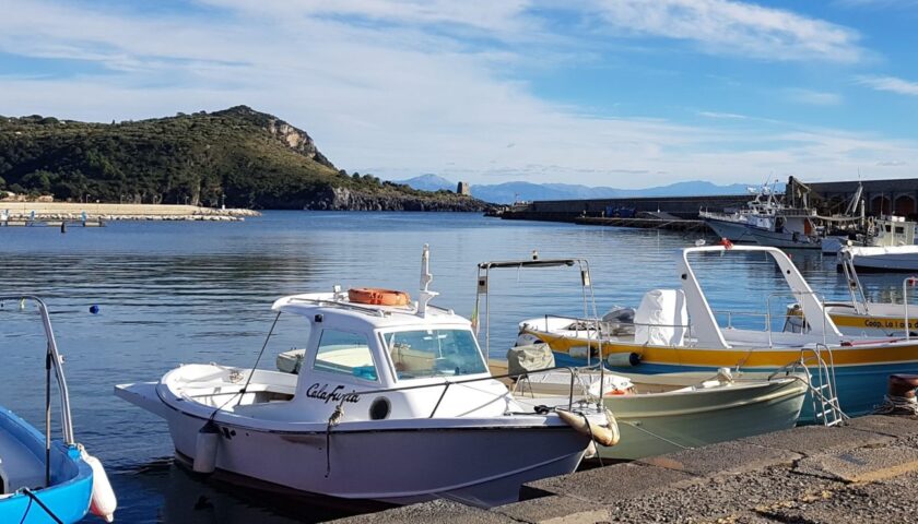 Marina di Camerota, giovane accoltellato sul porto