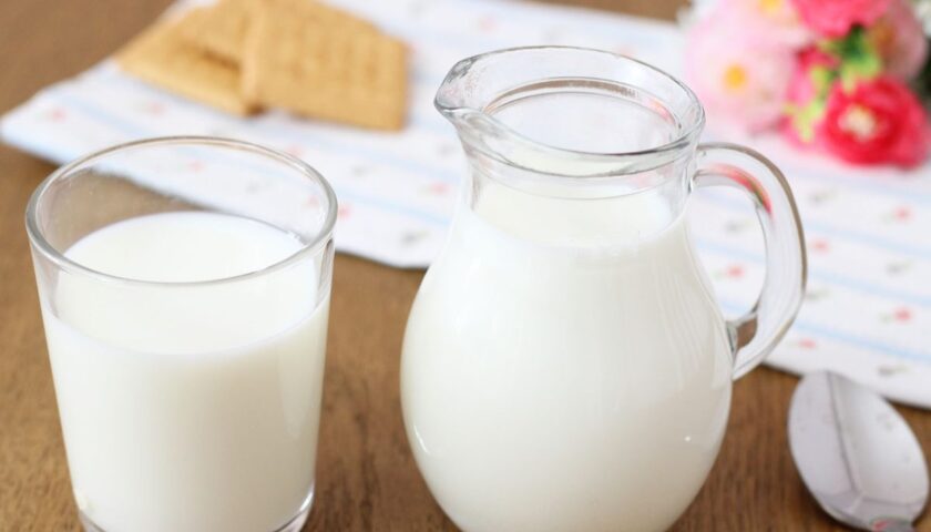 Salerno, nuovi rincari per pane e latte