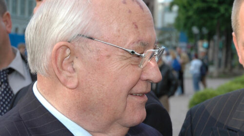 Il 15 ottobre 1990 a Mikail Gorbaciov il premio Nobel per la Pace Il 15 ottobre 1990 a Mikail Gorbaciov il premio Nobel per la Pace