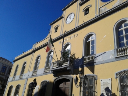 Sprofonda la strada, a Nocera chiuse lunedì via Solimena e via Dentice