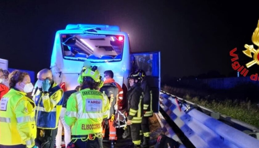 Bus partito da Monte San Giacomo coinvolto in un incidente a Lodi: sei passeggeri in ospedale