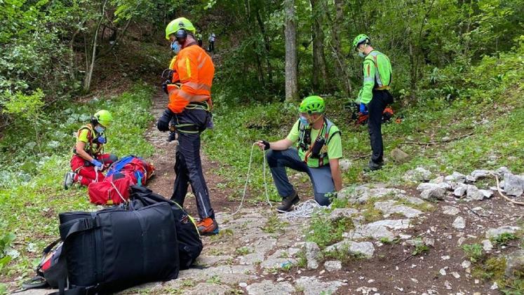 Morti i cani da caccia finiti nel dirupo nel comune di Sacco