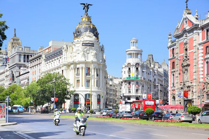 Baronissi, viaggio premio a Madrid per 5 neo diplomati meritevoli