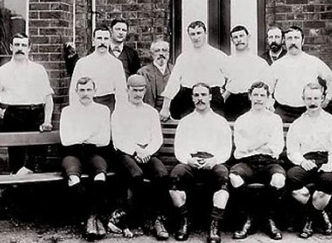 L’8 settembre 1888 in Inghilterra il primo campionato cdi calcio al mondo