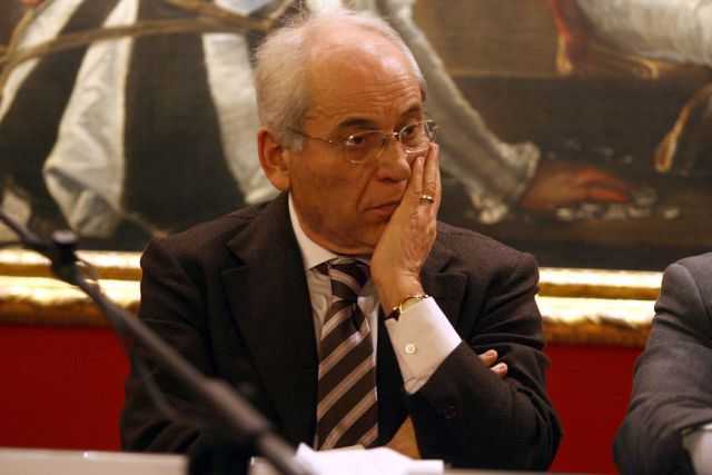 Vento del sud, l’ex ministro Conte presenta a Bari, col sindaco Decaro, il suo ultimo libro