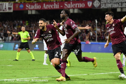 Salernitana, all’Arechi mille biglietti falsi