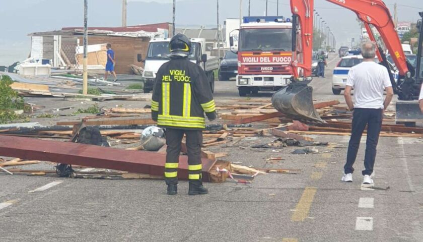 Temporali a Salerno, Battipaglia Pontecagnano e Eboli. Vigili del Fuoco in azione con interventi di soccorso