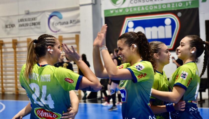 Nella gara d’andata del Round 2 di EHF European Cup la Jomi Salerno batte 34 – 33 le turche dell’Ankara.  Domani alla Palumbo il match di ritorno.