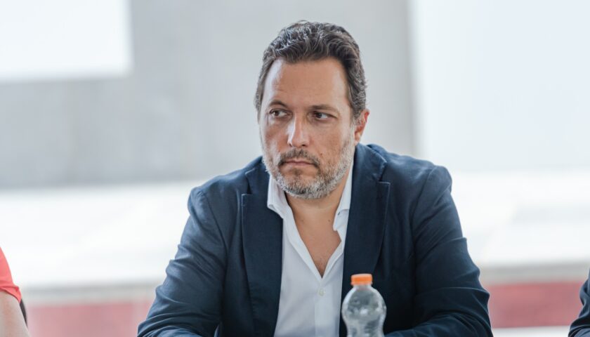 Jomi Salerno. Alla Palestra Palumbo doppio impegno con l’Ankara in EHF European Cup. Il presidente Pisapia: “Un piacere partecipare a quest’appuntamento, giocheremo con l’obiettivo di passare il turno”.