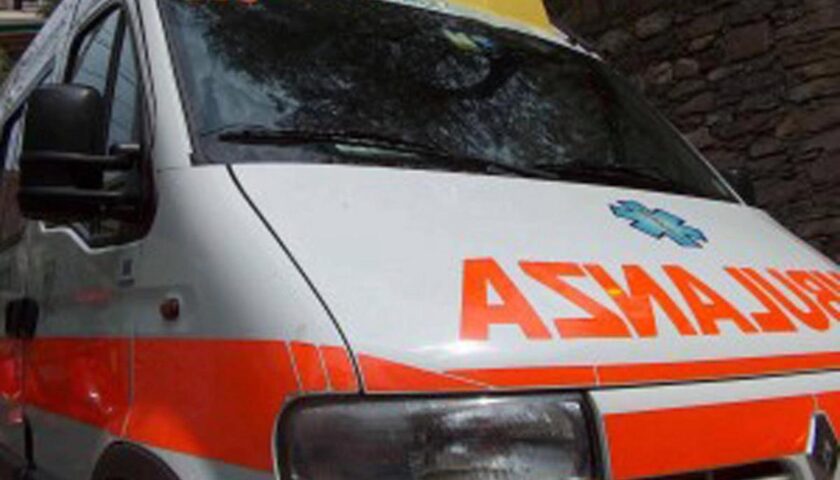 Perde il controllo dell’auto e si schianta: ferito 32enne a Castellabate