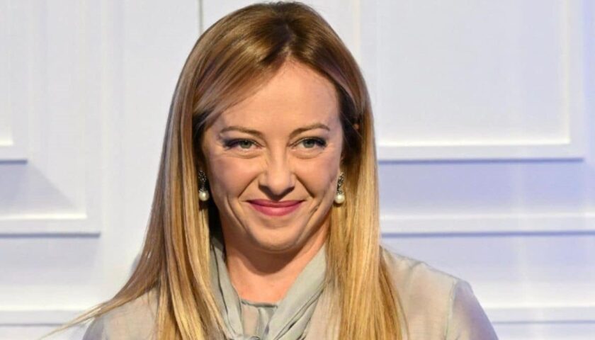 Alta tensione Berlusconi-Meloni. La leader di FdI: “Non sono ricattabile”