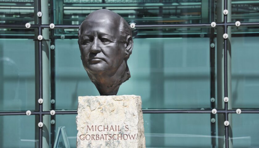 Il 15 ottobre di 32 anni fa Mikhail Gorbaciov è Nobel per la pace
