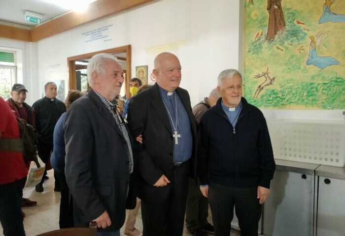 Mensa dei Poveri, da ieri sotto la gestione della Caritas: inaugurazione con il vescovo di Salerno Bellandi