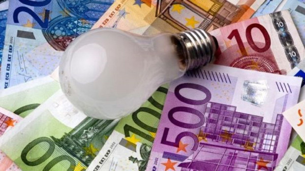 Codici: liste utenti energia in vendita sul web, segnaleremo il caso alle autorità