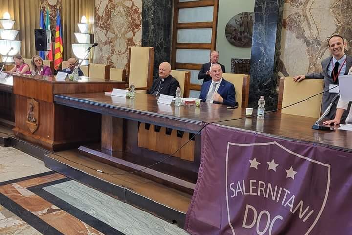 Festa ieri nel Salone dei Marmi con i “Salernitani Doc”