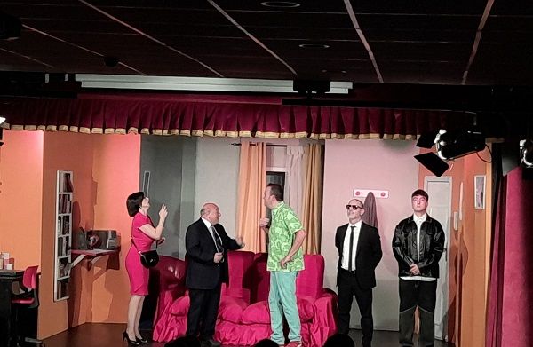Al Teatro Arbostella Gino Esposito continuano le risate con “Non sono un gigolò!” di Sasà Palumbo 