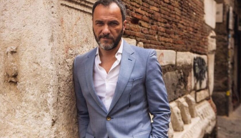 Salerno alla ribalta televisiva stasera con la fiction “Vincenzo Malinconico, avvocato di insuccesso”