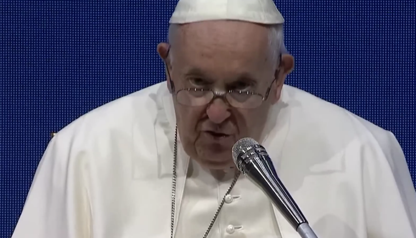 Peggiora il quadro clinico di Papa Francesco