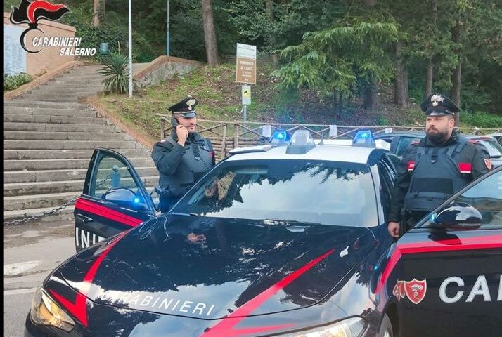 STUFA A GAS PRENDE FUOCO A BARONISSI, DONNA MESSA IN SALVO DAI CARABINIERI