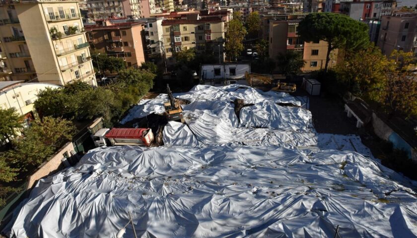 Istituto Sacro Cuore di Salerno, conferma dell’Arpac : “C’è amianto nel cantiere”