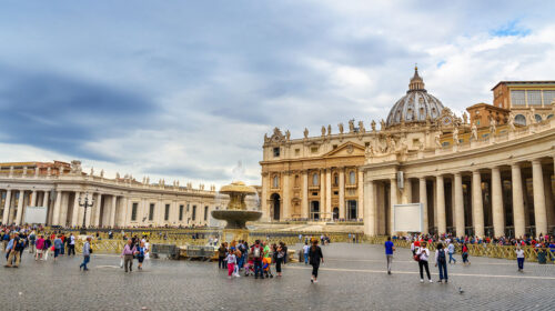 FUMATA BIANCA, ELETTO IL NUOVO PAPA