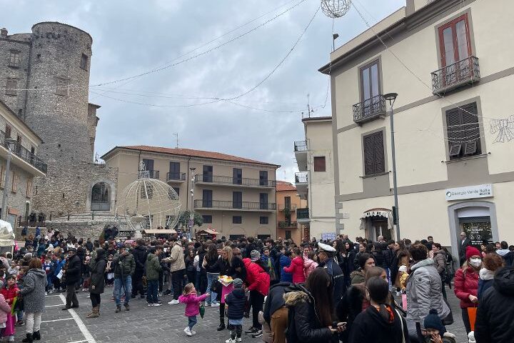 A Roccadaspide doni “ambientali”  per i ragazzi delle scuole