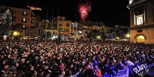 Salerno, via libera dalla Prefettura: nessuna zona rossa per il concerto di Capodanno