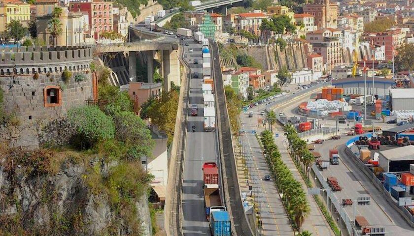 SALERNO, TERMINATI LAVORI SUL VIADOTTO GATTO: SOSTITUITI 6 GIUNTI STRADALI