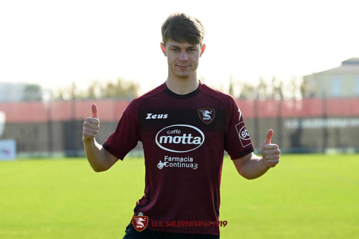 Nicolussi Caviglia è un nuovo calciatore della Salernitana