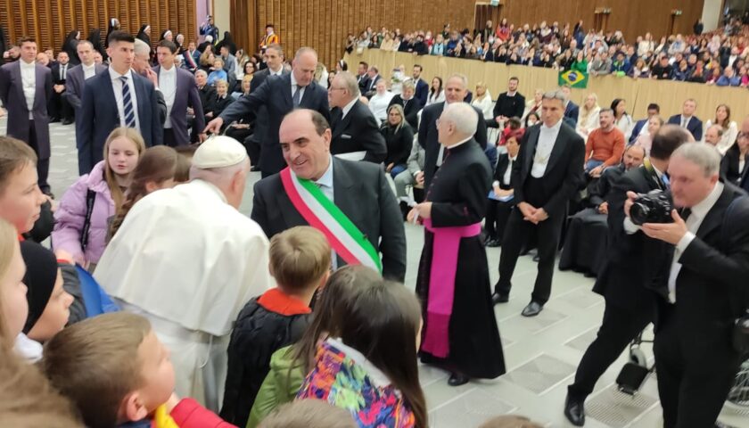 Papa Francesco ringrazia la città di Postiglione e la Diocesi di Teggiano per aver accolto 31 bambini orfani dall’Ucraina