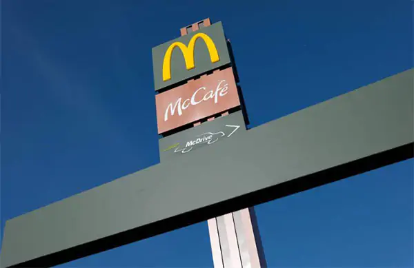 A Salerno e Potenza McDonald’s dona 400 pasti caldi a settimana ai bisognosi