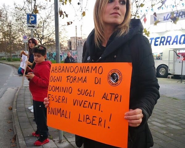 Salerno Animal Save: “Non c’è divertimento nella prigionia degli animali”