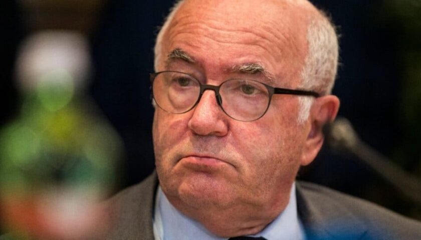Calcio a lutto, muore Carlo Tavecchio