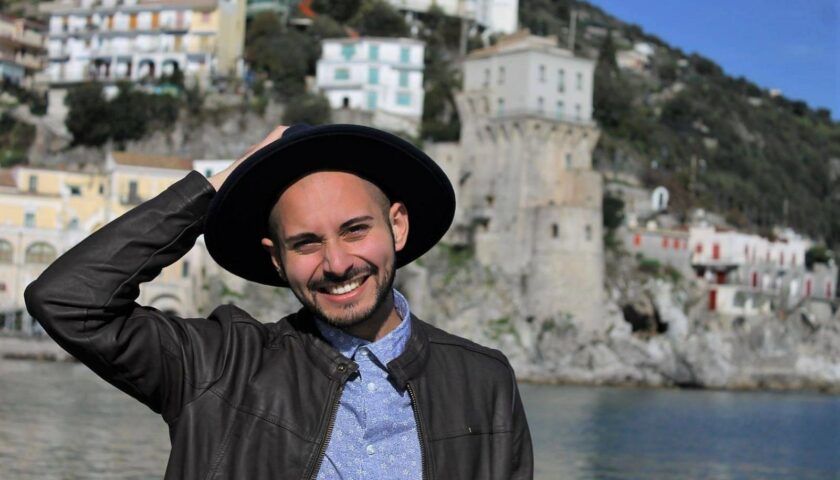Cicale, artista salernitano in Argentina: “Salerno, domani canterò per te”