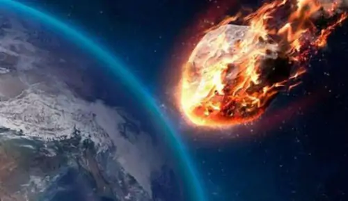 Meteorite grande quanto un minibus sfiora la terra durante la notte