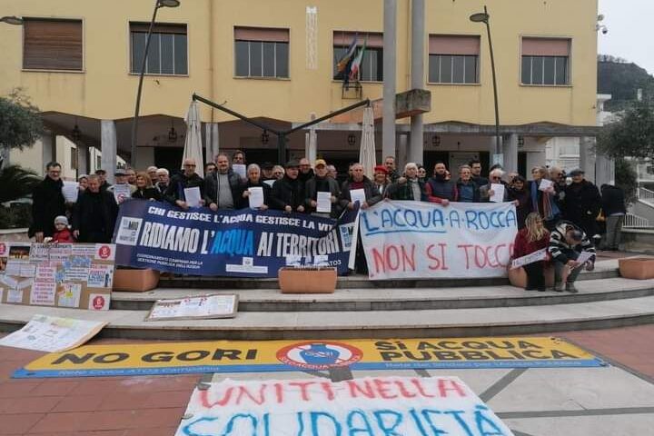 ACQUA PUBBLICA: IL SINDACO DI ROCCAPIEMONTE PAGANO, AMMINISTRAZIONE, COMITATI E CITTADINI INSIEME PER DIFENDERE IL BENE PIÙ PREZIOSO