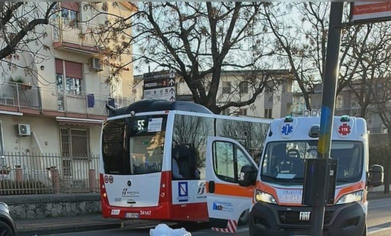 Salerno, investito e ucciso da una moto sul lungomare Marconi. Grave il centauro