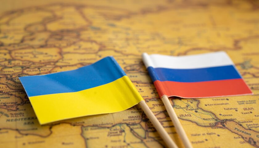 Ucraina, Azov denuncia: “Spari durante evacuazione civili da acciaieria di Mariupol”