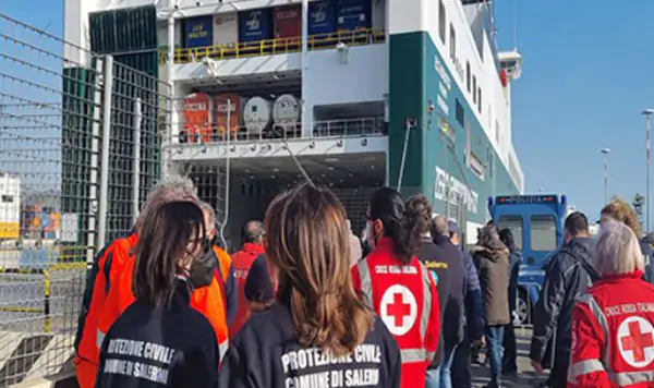 Salerno, migranti in arrivo ma non c’è spazio per oltre 50 minori