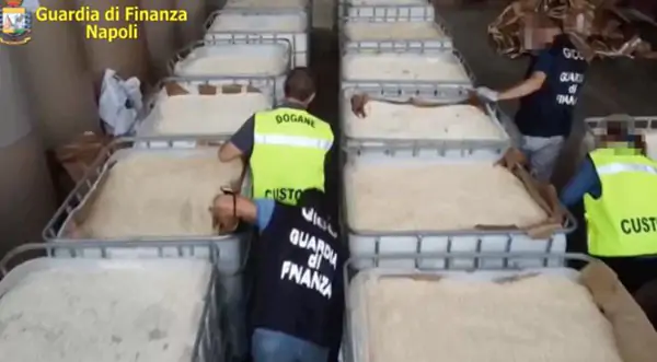 Salerno, traffico internazionale di droga nel porto: misura cautelare per siriano latitante