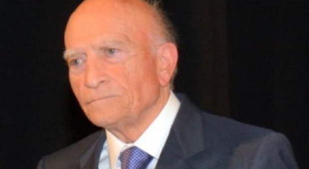 Salerno, avvocatura in lutto: muore il penalista Paolo Carbone