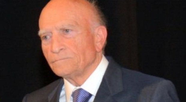 Salerno, oggi al Sacro Cuore l’addio all’avvocato Paolo Carbone