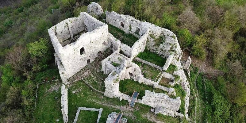 IL CASTELLO DEI SANSEVERINO APPRODA SULL’ATLANTE DIGITALE DELLA CAMPANIA