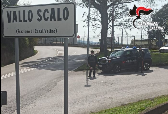 Continui maltrattamenti contro i familiari, divieto di avvicinarsi e braccialetto elettronico per un 35enne cilentano