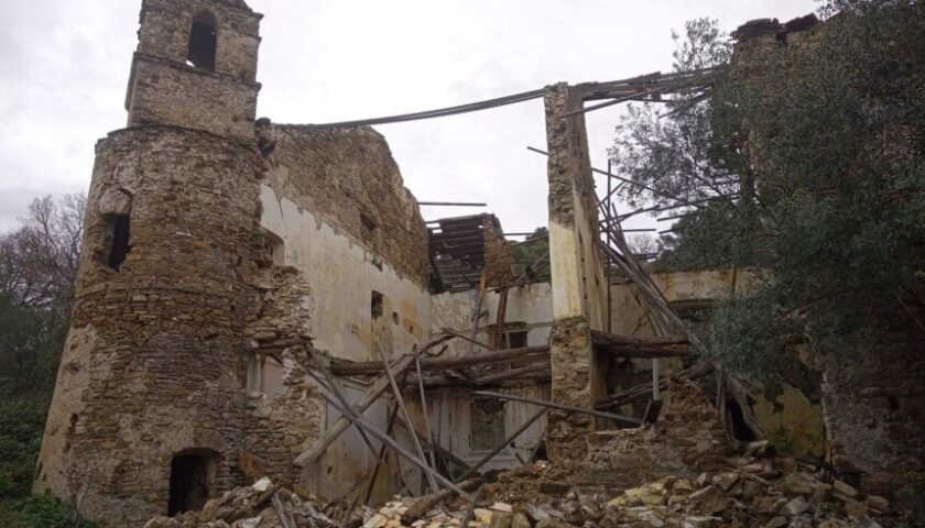 A Castellabate crolla l’antica chiesa di San Giovanni, simbolo del villaggio abbandonato