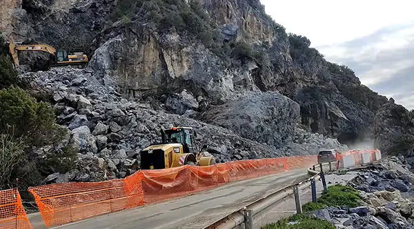 Strada del Mingardo, fatta esplodere la roccia pericolante: i lavori possono partire
