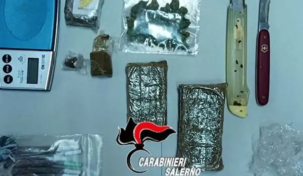 Fisciano, droga in casa e in strada: arrestato 38enne di Baronissi