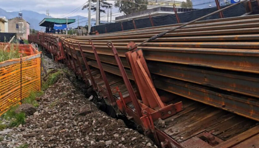 Tra Nocera e Pagani vagoni si staccano dal treno merci e viaggiano senza controllo