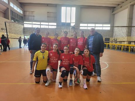 Volano alla finale provinciale di pallavolo le studentesse del Virgilio di Mercato San Severino