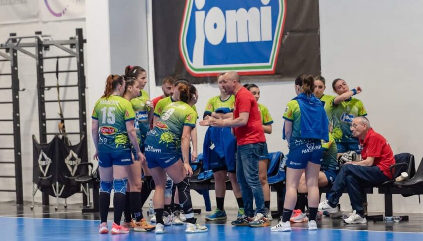 Jomi Salerno, obiettivo scudetto. Mercoledì al via i playoff: salernitane sul campo del Pontinia.